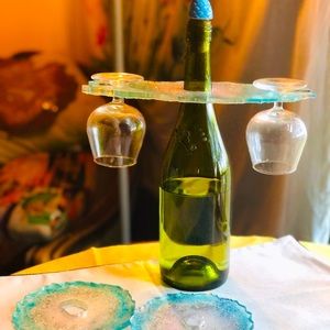 Resin wine bottle/glass holder
